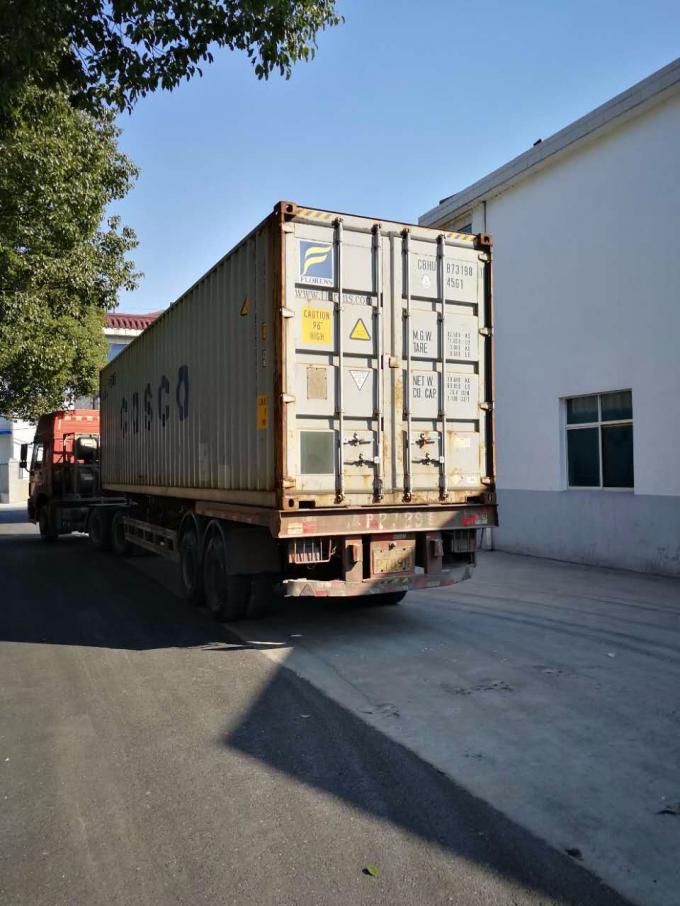 100% Cotton Chenille Yarn Dyed Texturized Type 1/6NM-1.2NM Count 4